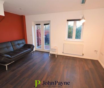 3 bedroom end of terrace house to rent - Photo 1