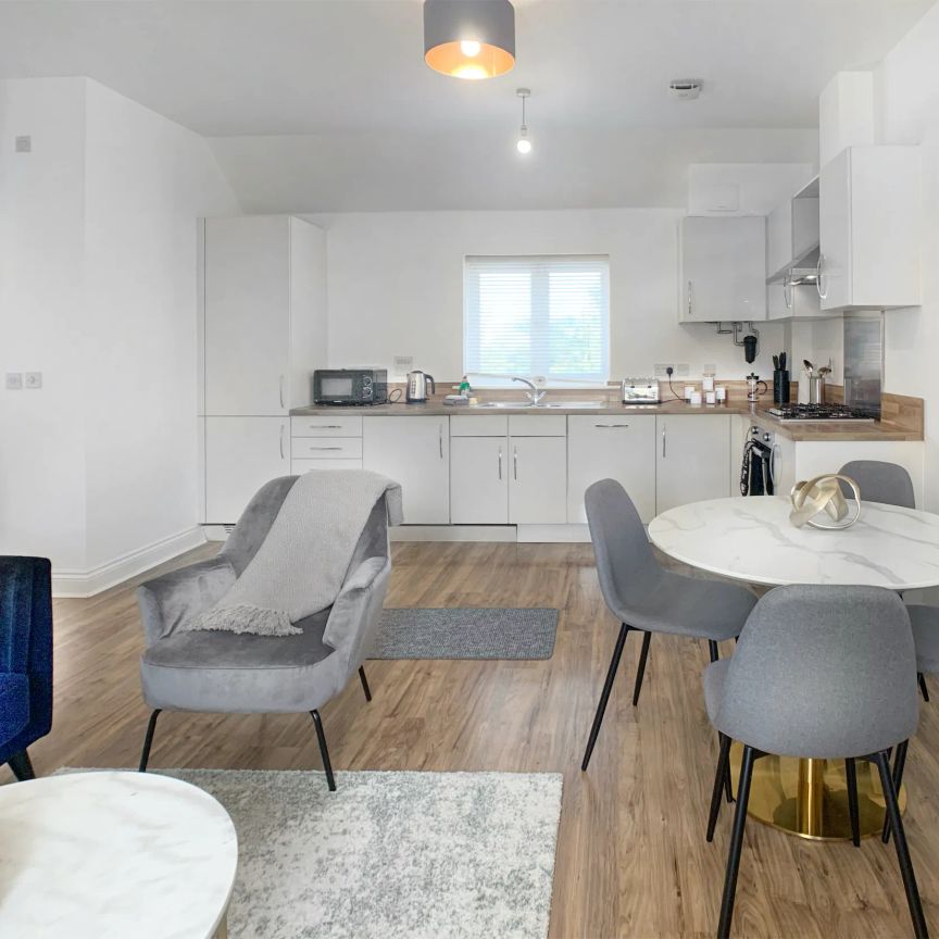 2 Bed, House - Photo 1