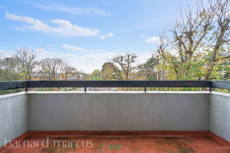 Victoria Drive - Photo 4