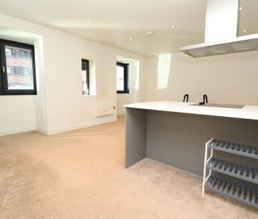 1 bedroom Apartment to let - Photo 6