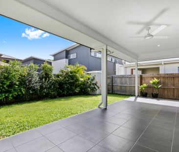 Stylish Home with Solar Just Minutes to Hospital Precinct - Photo 6