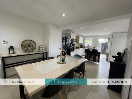 Location Appartement 3 pièces 74m² - Photo 2