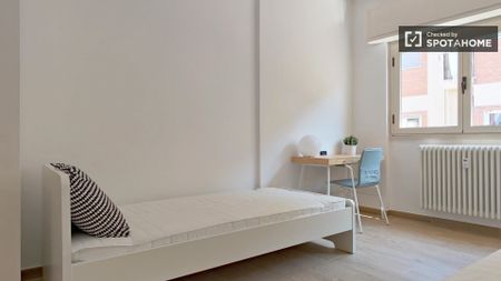 Via Privata Ebro, Milan, Lombardy 20141 - Photo 2