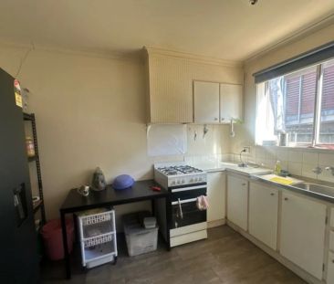 Great Location - Photo 6