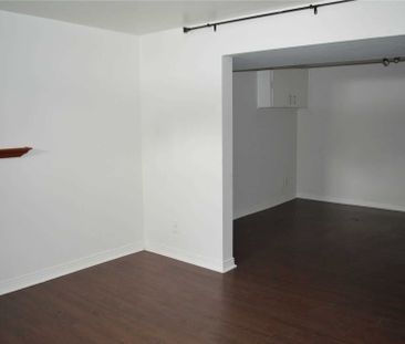 For Lease - 24 Holman Crescent, Aurora, Ontario - Photo 1