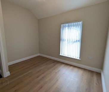 8 Valentia Place, Newcastle, BT33 0EH - Photo 3