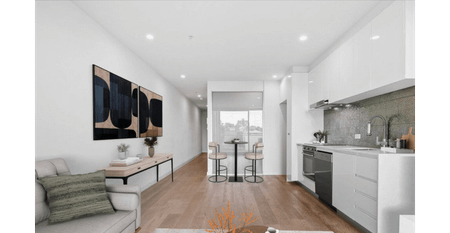 Parking and storage cage in Prime Tower! - Photo 3