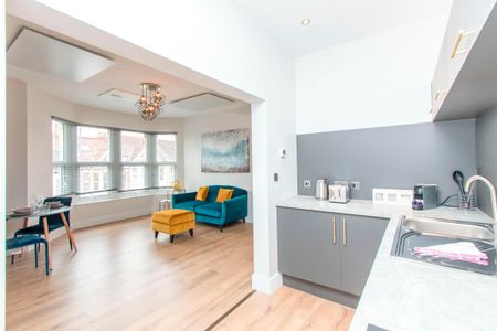 1 Bedroom Home – Medium Let - Photo 4