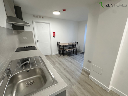 Studio to rent - Photo 5