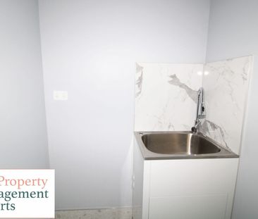 Beautifully Renovated 2-Bedroom Granny Flat in Rosemeadow - Photo 4