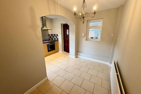 3 bedroom semi-detached house to rent - Photo 3