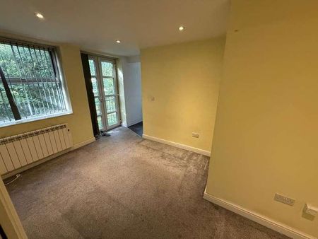 Wye River Studios, High Wycombe, HP11 - Photo 4