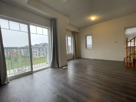 For Lease - 53 Shelburne Avenue, Wasaga Beach, Ontario - Photo 2