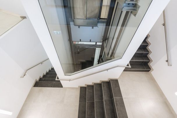 Schöne Zweizimmer-Wohnung mit Loggia in bester Lage! - Photo 1