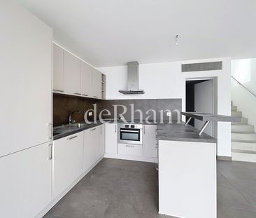 Splendid 4.5-room triplex with lake view, private terrace and garden! - Photo 3