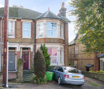 2 bedroom maisonette to rent - Photo 3