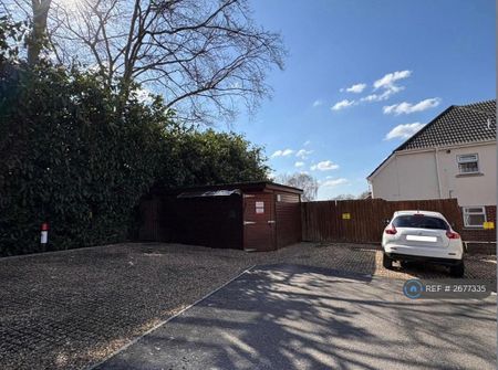 2 bedroom flat to rent - Photo 4