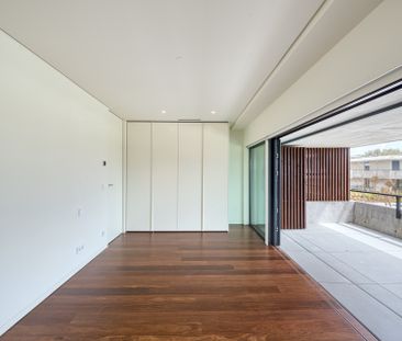 Architecturally designed one-bedroom apartment in the SandWoods dev... - Photo 4
