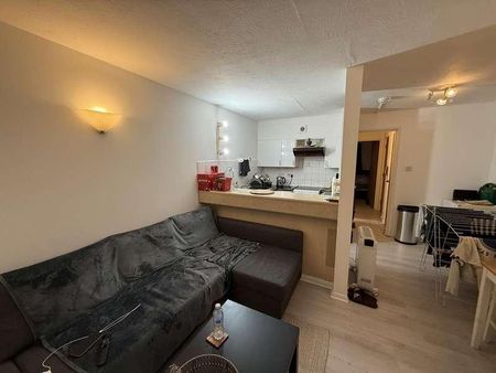 Ground Floor Flat Pavilion Way, Edgware, HA8 - Photo 2