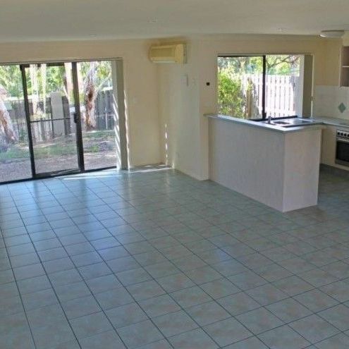 3-Bedroom Townhouse in Upper Coomera â Ideal Location, Resort-Style Living - Photo 1