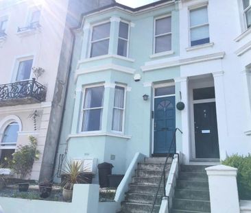 4 bedroom semi-detached house to rent - Photo 3