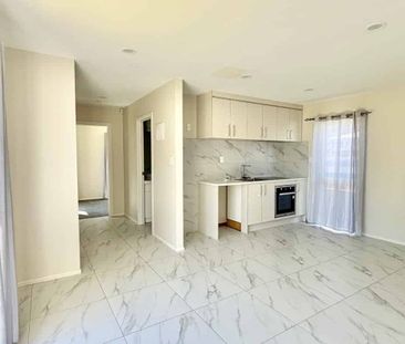 Mangere East, 2 bedrooms - Photo 1