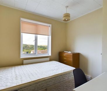 4 bedroom terraced house to rent - Photo 3