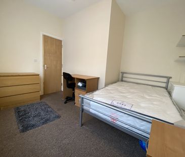 Coburn Street, Cathays - Photo 1