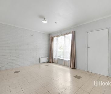 1/7 Parker Street, Werribee VIC, Belconnen - Photo 1