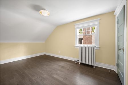 For Lease - 18 Castle Frank Crescent Unit# Third, Toronto, Ontario - Photo 2