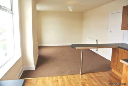 2 bedroom property to rent in Blackpool - Photo 3