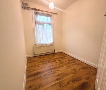 2 Bed Terraced House, Marsden Mount, LS11 - Photo 2