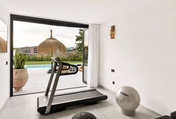 6 bedroom luxury Villa for rent in Marbella, Spain