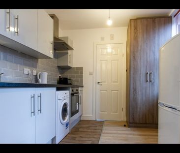 Studio Flat, Gosford Street, CV1 - Photo 3