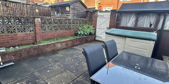 3 bedroom terraced house to rent - Photo 3