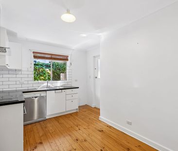 Comfortable Living in Glenelg East - Photo 5