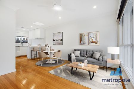 4/11 St Kinnord Street, ABERFELDIE, VIC - Photo 5