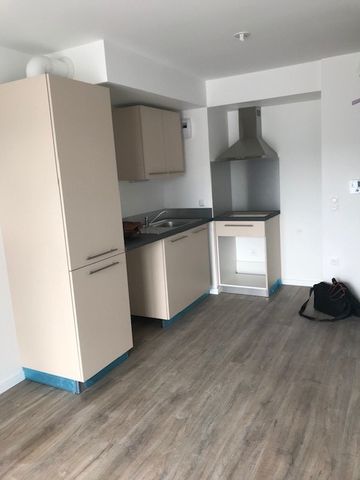 Location Appartement 2 pièces 39m² FLEURY SUR ORNE 14123 - Photo 3