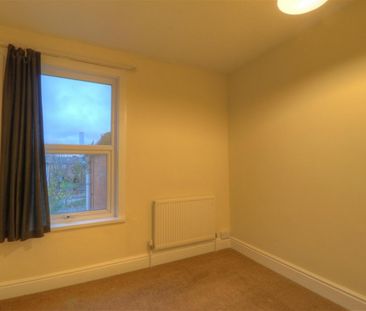 3 BED Terraced House To rent - Photo 2