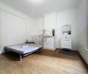 Location Appartement 2 pièces 29 m2 à Saint-Quentin - Photo 2