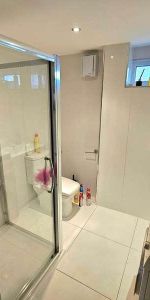 Kingsbridge Road, Southall, UB2 - Photo 4