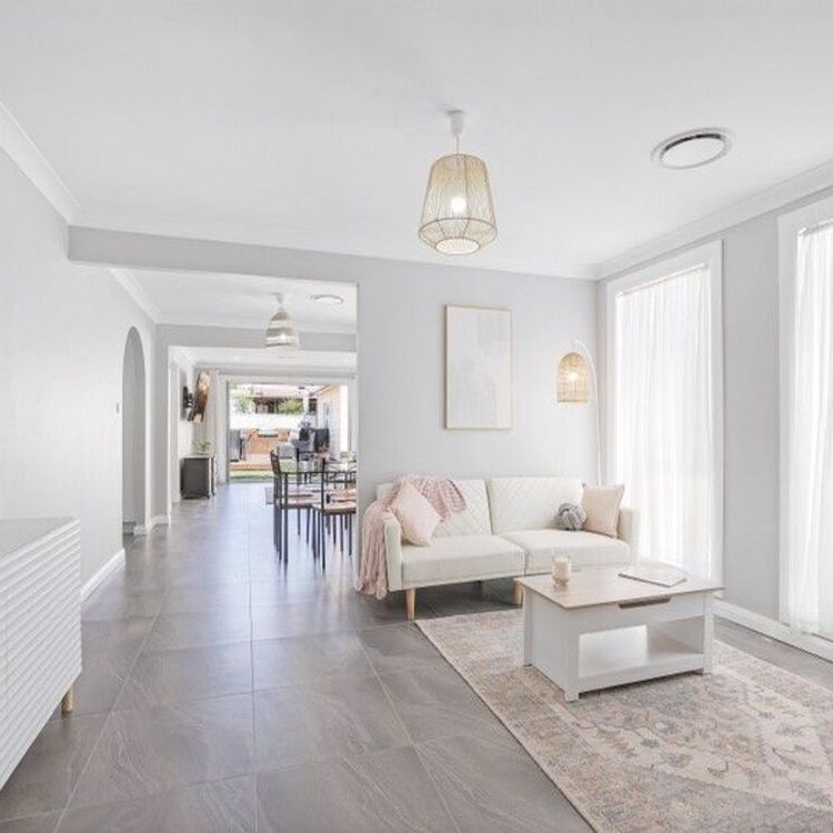 Fresh & Modern Family Home - Photo 1