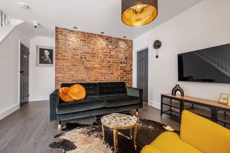 1 bedroom in a house share to rent - Photo 4