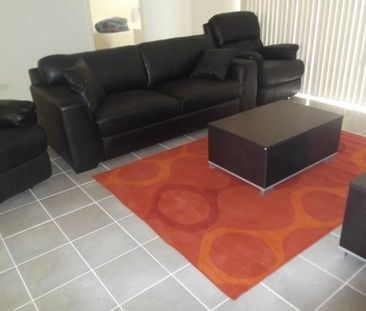 12 Barrie Robran Gate - Photo 1