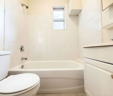 $1,499 / 2 br / 1 ba / 44 Spring st #upper - Photo 6