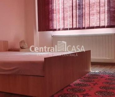 Apartament de inchiriat cu 3 camere, Centru Civic - Fotografie 2