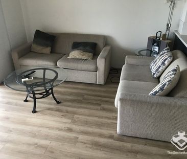 Stylish One-Bedroom Apartment in Prime Chevron Island Location - Photo 2