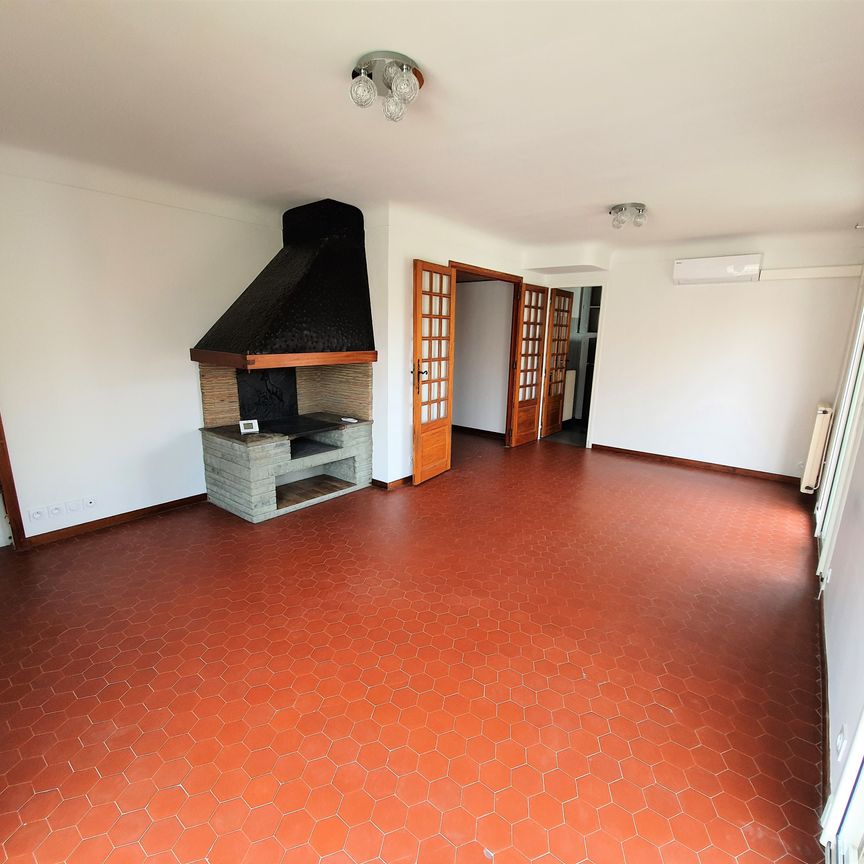 Location Appartement 4 pièces 78m² PERPIGNAN 66000 - Photo 1