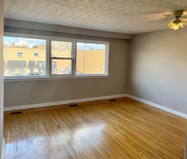 For Lease - 150 Kerr Street, Oakville, Ontario - Photo 6