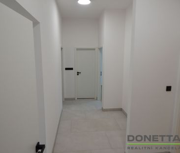 Pronájem bytu 3+kk 83 m², Hradec Králové - Fotografie 1